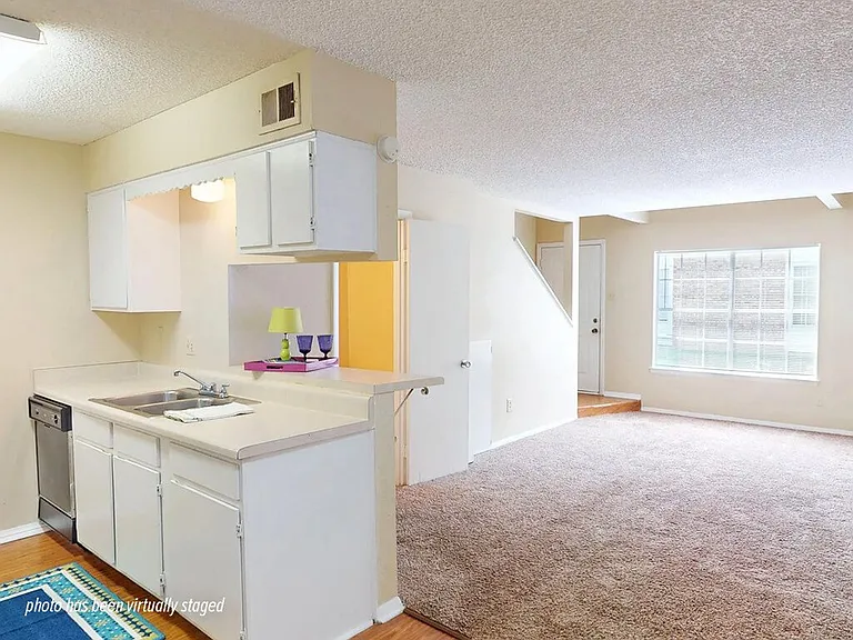Breakfast Bar (in select homes)