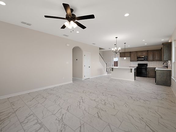5th image of 3313 Amarillo Dr