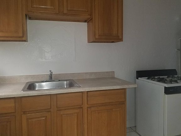 5th image of 1532 8th Ave APT 1
