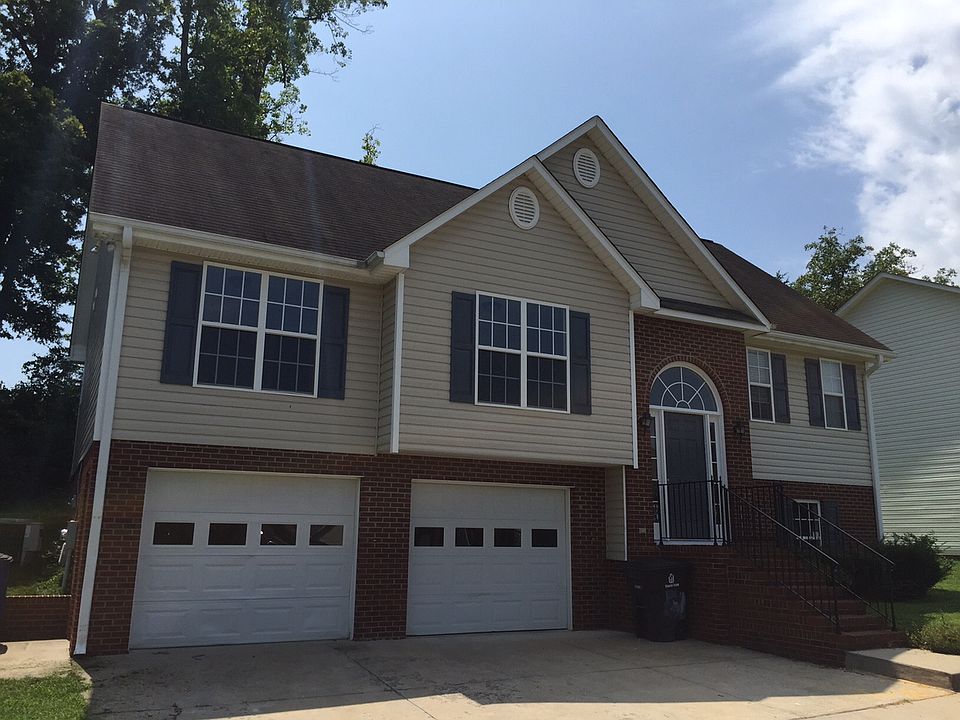 3BR/2.5BA. 2 Car G w/BonusRM