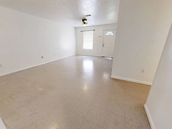 4th image of 1118 Pinder Ln