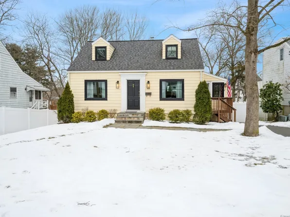25 Brundage Street, Stamford, CT 06907