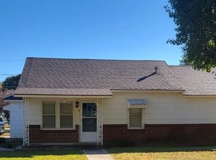 802 S 4th St, Marlow, OK 73055