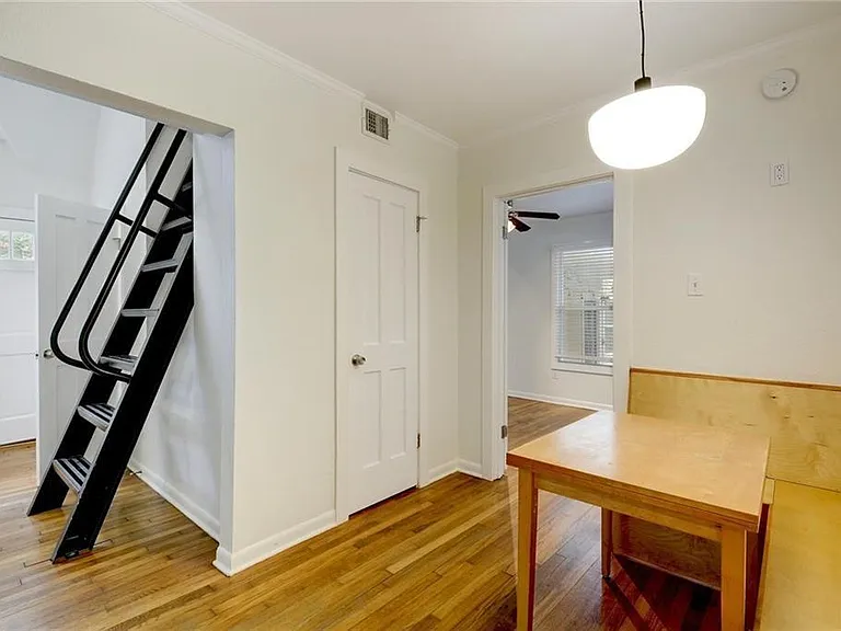 1110 W 22nd St #13A — Photo 5