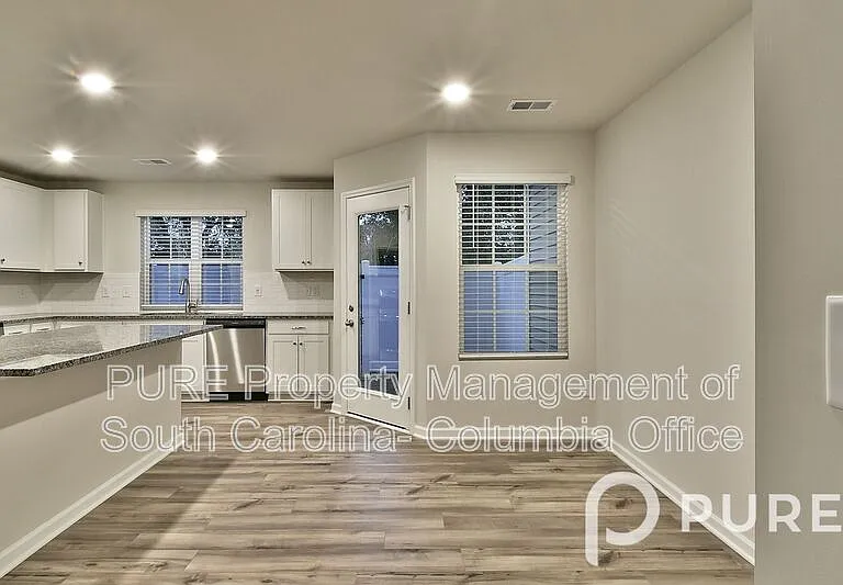 119A Triumph Ave — Photo 25