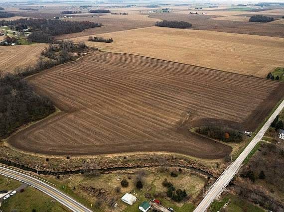 3rd image of 21000 Monroeville Rd