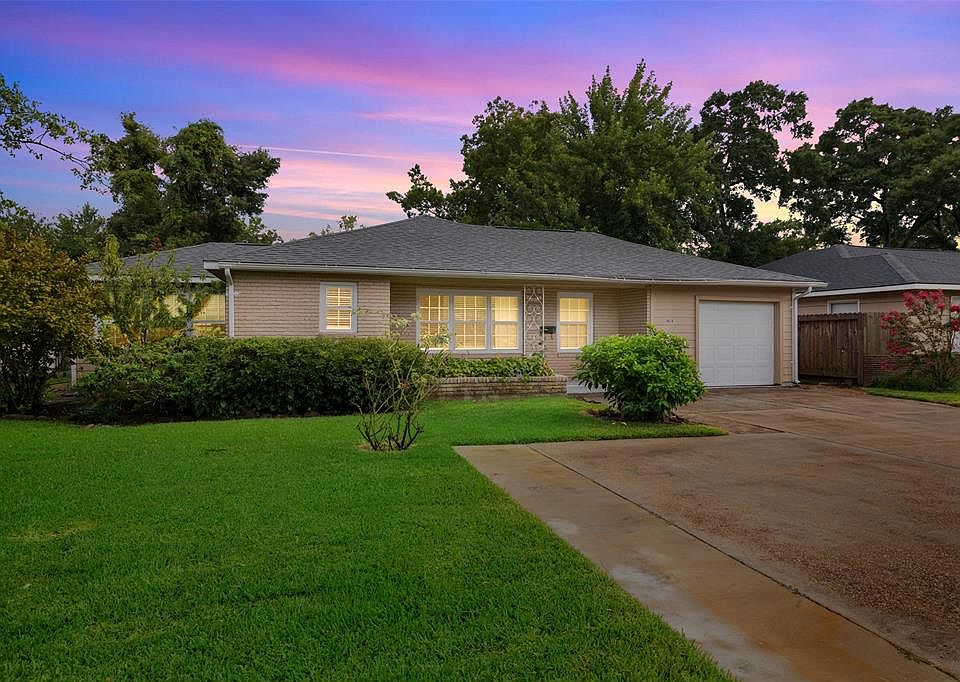 1st image of 9629 Westview Dr
