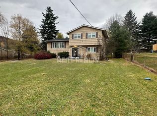 4 Red Bird Dr, Monroe, NY 10950