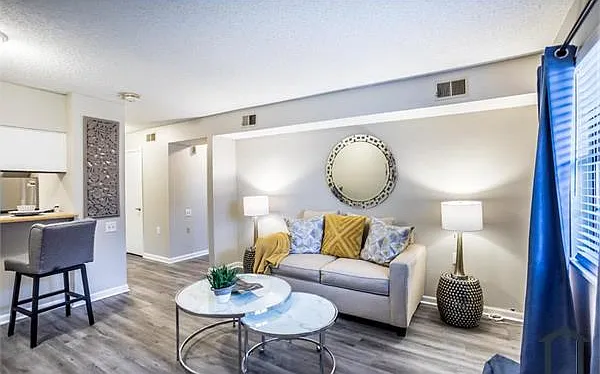 2990 Hickory Hill Rd — Photo 3