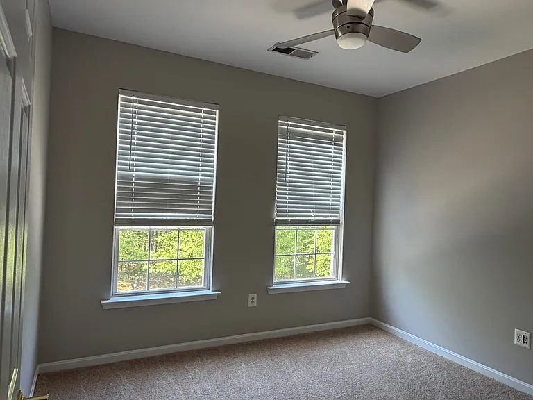 233 Galewood Dr — Photo 12