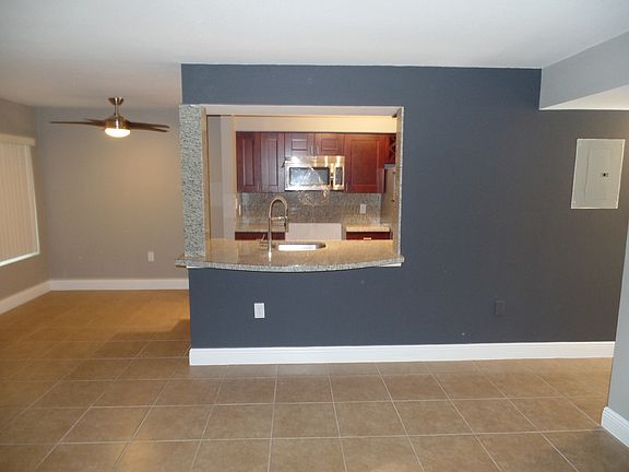 5th image of 2405 NW 33rd St APT 1209