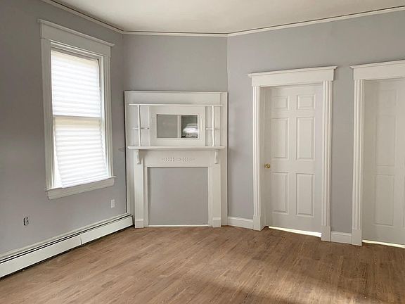 3rd image of 85 Ash St #1