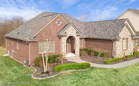 2nd image of 22981 Cheyenne Dr
