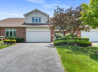 10711 Canterbury Dr, Mokena, IL 60448