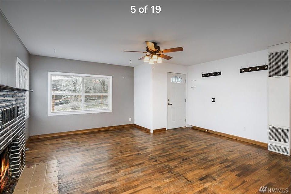 2nd image of 4495 Hawthorne Ave W #A
