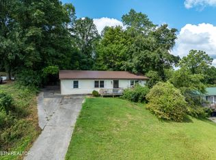 3935 Wrights Ferry Rd, Louisville, TN 37777