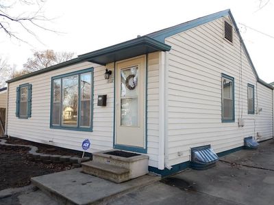 1827 S Ridgewood Dr, Wichita, KS, 67218