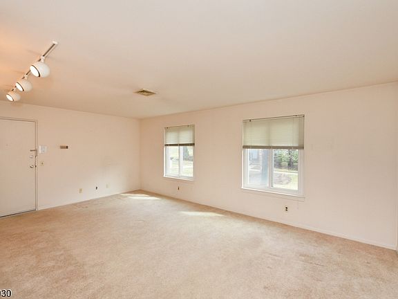 2nd image of 50 Rock Rd #7A