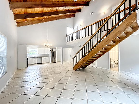 3rd image of 2522 Ella Street