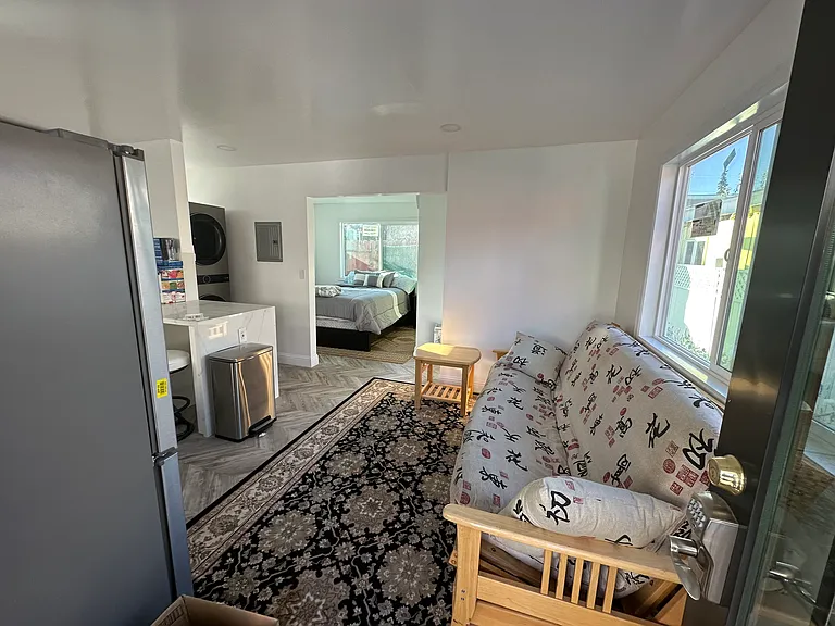 364 Belleview Dr #B — Photo 3