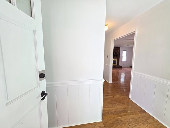 4th image of 200 Dellinger Dr