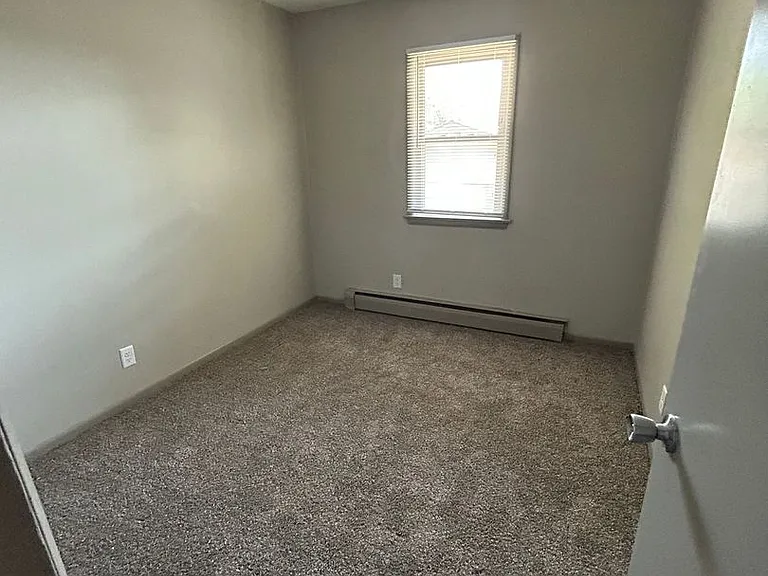 3411-3418 E 26th Street Apartments — Photo 6