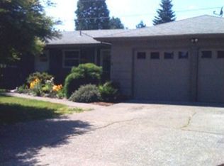 15942 SE Hawthorne St, Portland, OR 97233