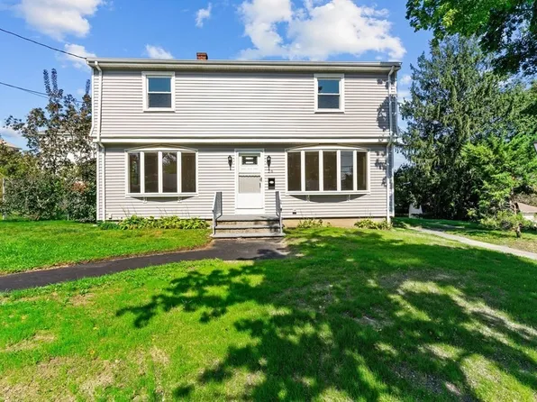 26 California St, Fall River, MA 02723
