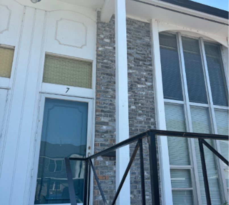 1st image of 725 N Stackman Dr APT 4