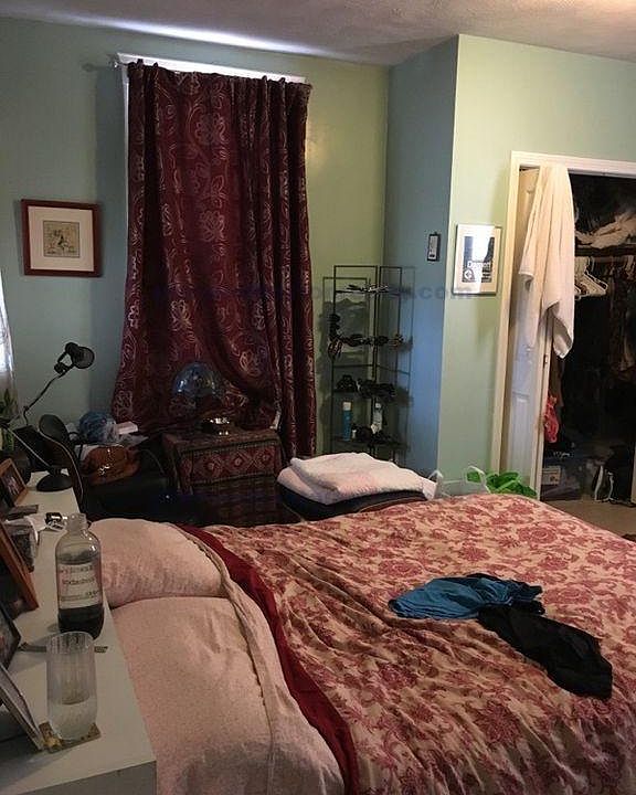 2nd image of 148 Strathmore Rd #292