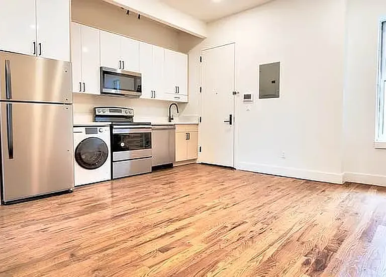 1712 Madison St #2B — Photo 2