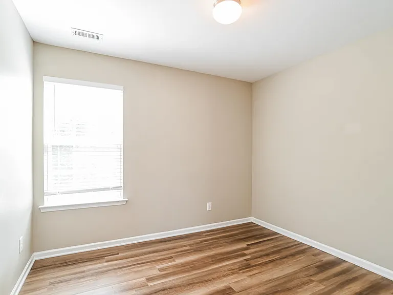 311 Hunslet Cir — Photo 17
