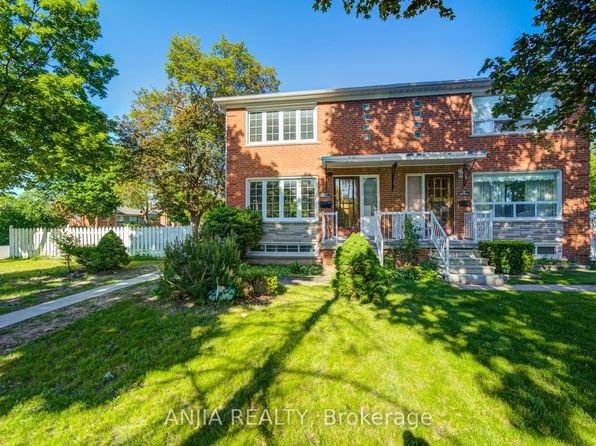 222 Elka Dr, Richmond Hill, ON L4C 3A3