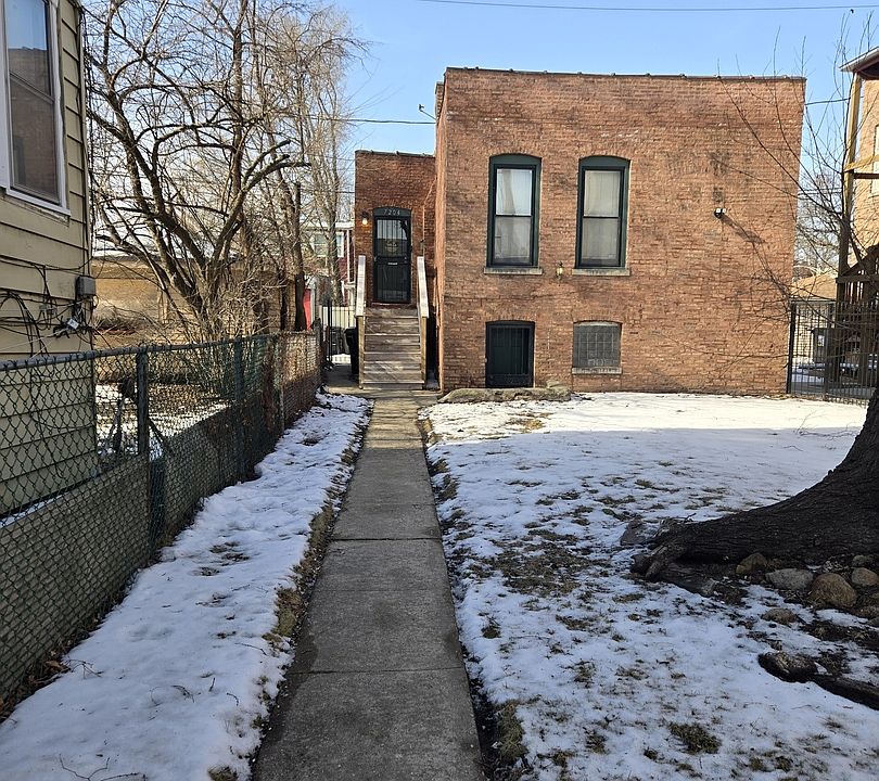 1st image of 7204 S Rhodes Ave