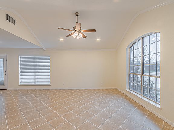 4th image of 8028 Cannonwood Dr