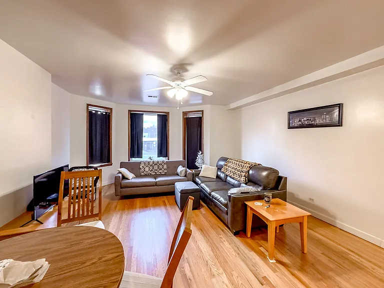 6711 N Sheridan Rd #S2 — Photo 7