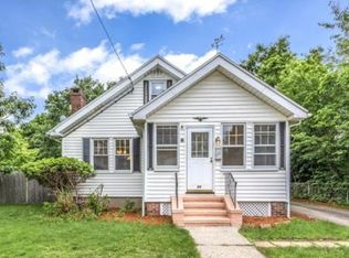 15 Bluff Rd, Weymouth, MA 02191