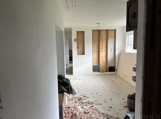 2015 E 15th St, Muncie, IN 47302