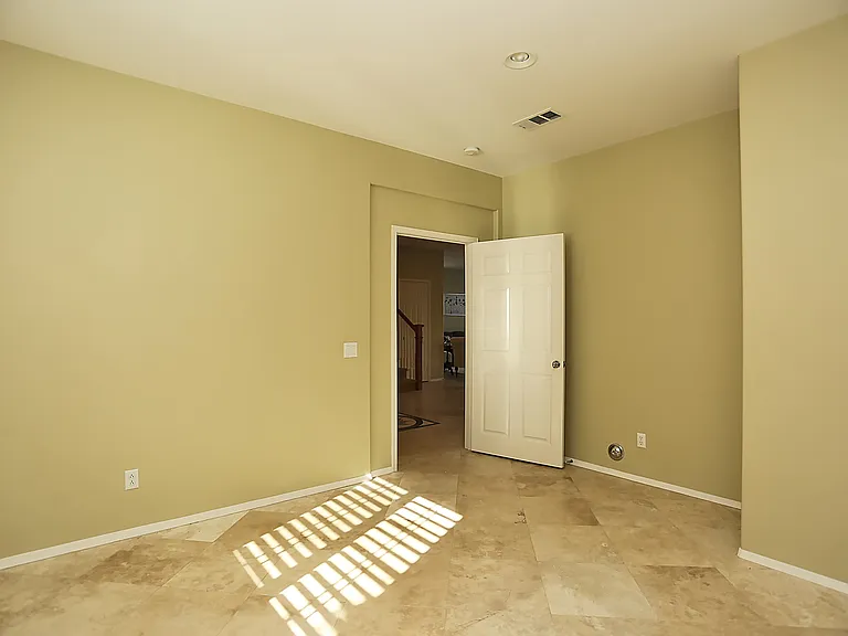 45290 Willowick St — Photo 28