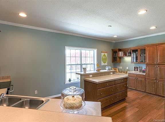 5th image of 91 Trudy Ln