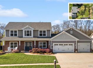 625 Longfellow Dr, O'Fallon, IL