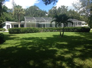 1232 Point Crisp Rd, Sarasota, FL 34242
