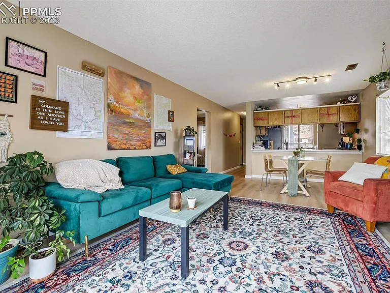6935 Peyote Way #C — Photo 9