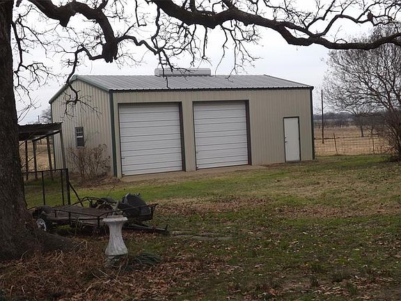 3rd image of 201 County Road 4865
