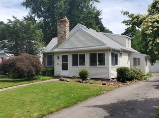 50 Mayfair Dr, Rochester, NY 14617