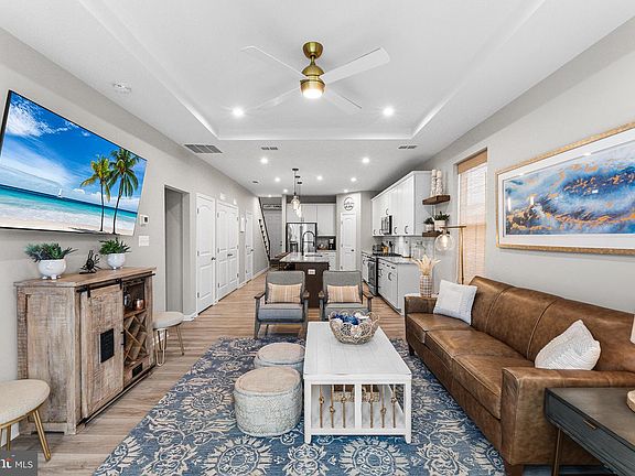 5th image of 14 Basin Cove Way