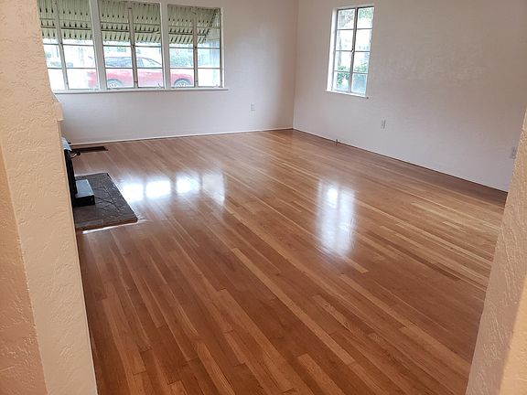 Living room, w new refinished hardwood floors