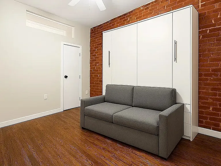 547 Throop Ave #3R — Photo 2