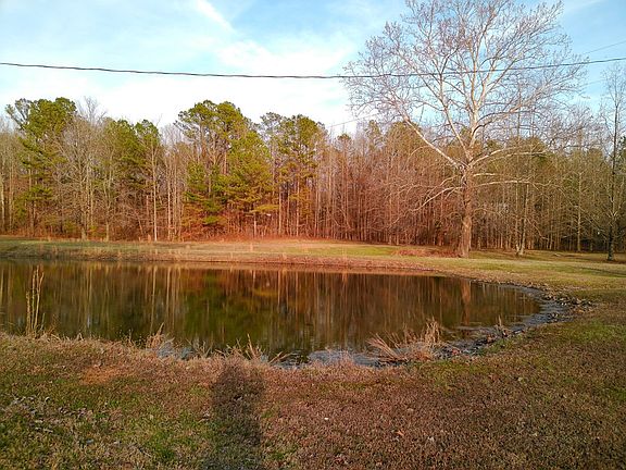 4th image of 290 Bass Bay Rd