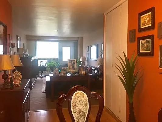 Sold by EZ Sell Realty | media 7